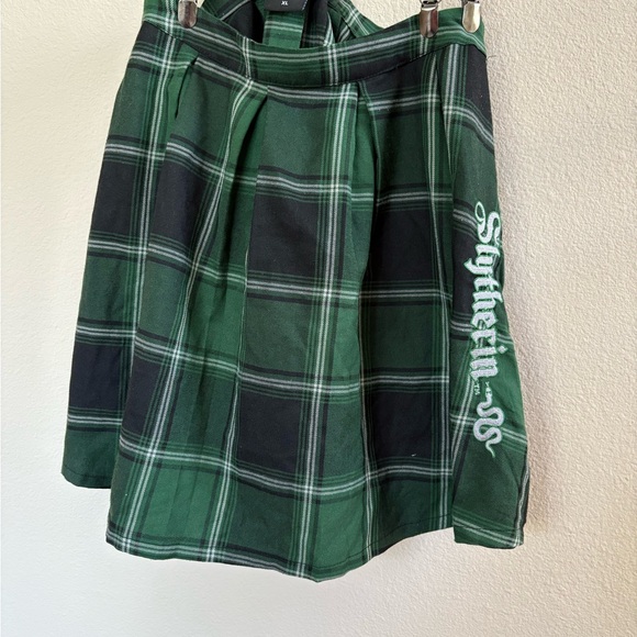 Harry Potter Slytherin Plaid Skirt - Picture 1 of 5